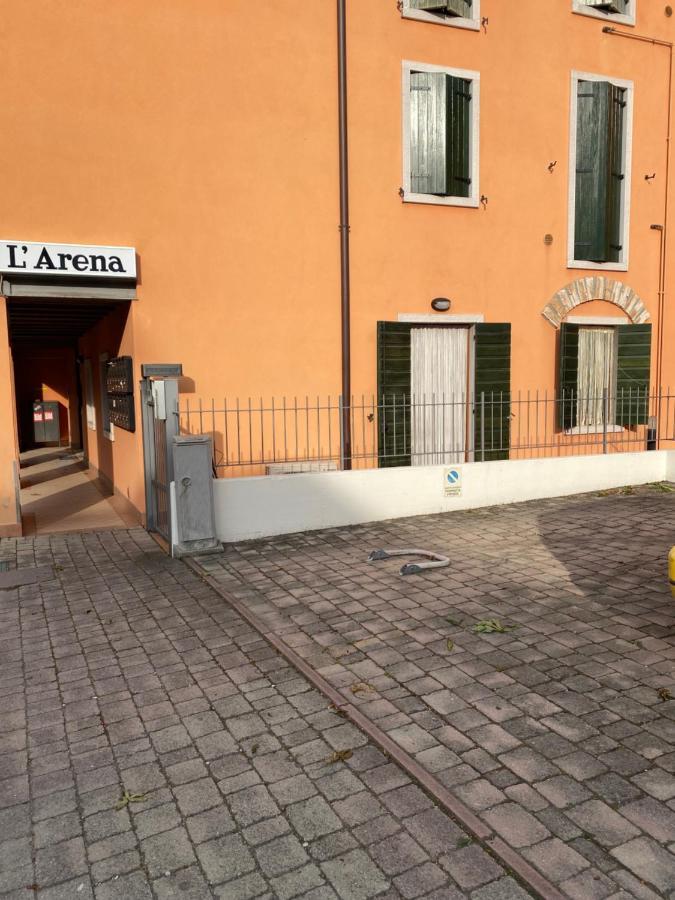 Ely Hause Lägenhet Calmasino Exteriör bild