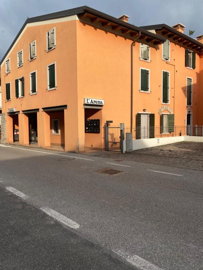 Ely Hause Lägenhet Calmasino Exteriör bild